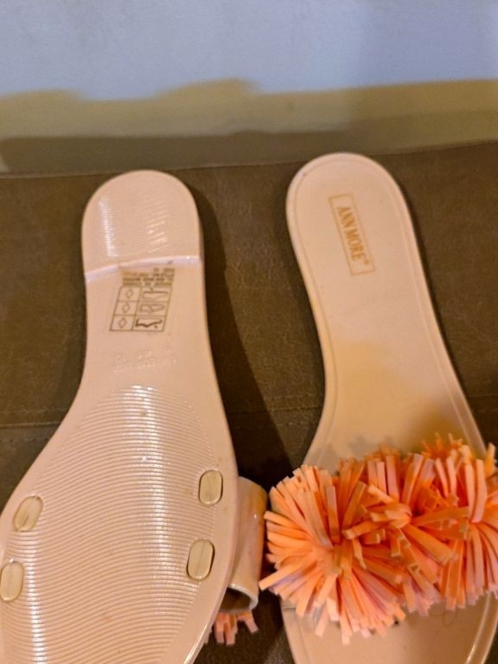 Peach Pompom Slide Jelly Sandals — Women - Picture 3 of 3